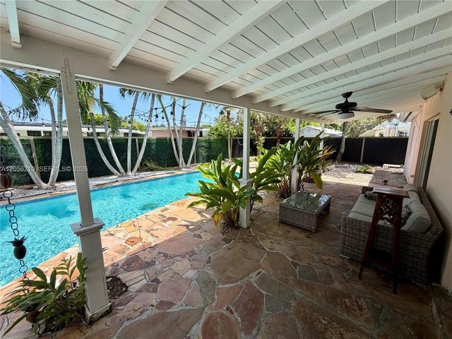9340 Jamaica Dr, Cutler Bay, FL 33189