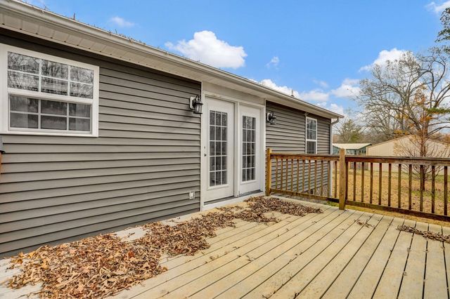 186 KING RD, Selmer, TN 38375