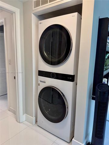 7355 SW 89th St 526N, Miami, FL 33156