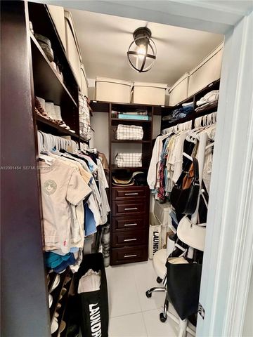 7355 SW 89th St 526N, Miami, FL 33156