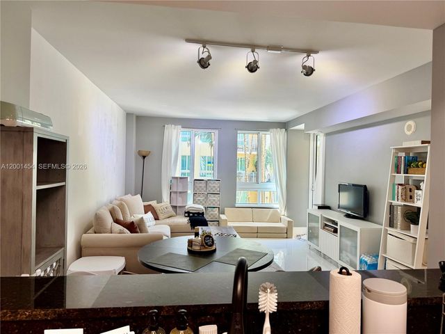 7355 SW 89th St 526N, Miami, FL 33156