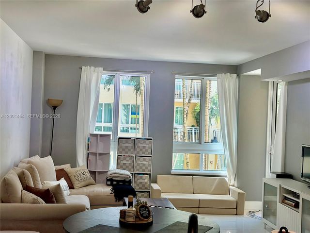 7355 SW 89th St 526N, Miami, FL 33156