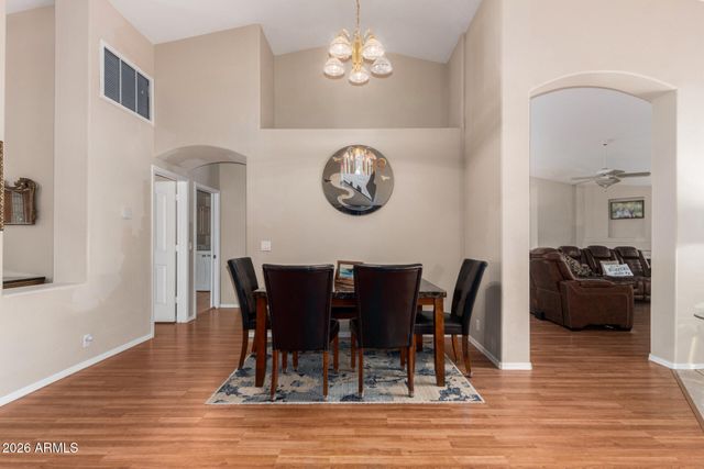 8462 W MCRAE Way, Peoria, AZ 85382