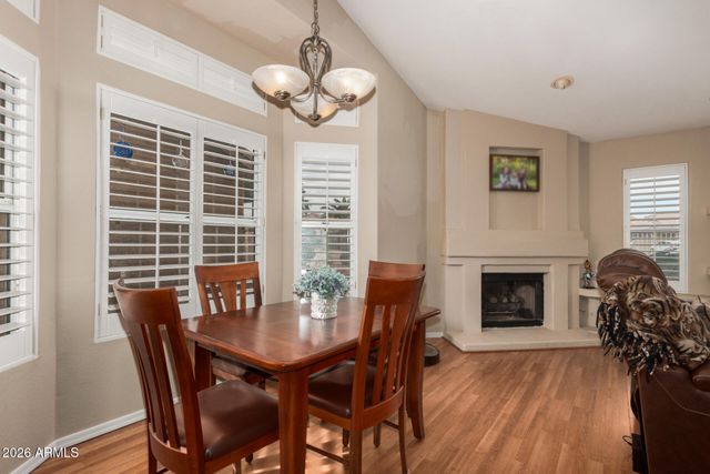 8462 W MCRAE Way, Peoria, AZ 85382