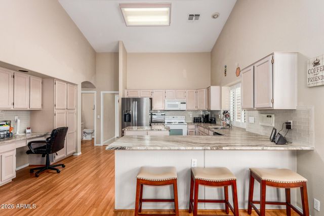 8462 W MCRAE Way, Peoria, AZ 85382