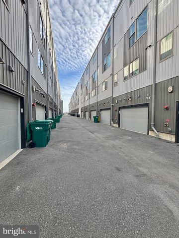 3103 BEACHVIEW LN, Philadelphia, PA 19125