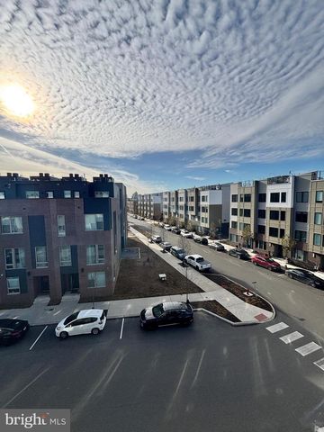 3103 BEACHVIEW LN, Philadelphia, PA 19125