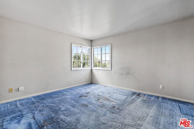 6811 Hitchingpost Circle, Huntington Beach, CA 92648