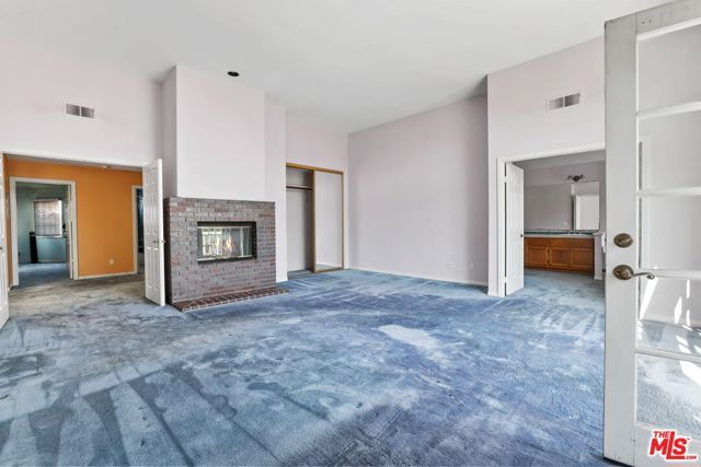 6811 Hitchingpost Circle, Huntington Beach, CA 92648