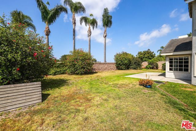 6811 Hitchingpost Circle, Huntington Beach, CA 92648