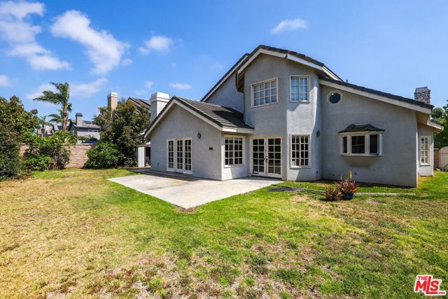 6811 Hitchingpost Circle, Huntington Beach, CA 92648