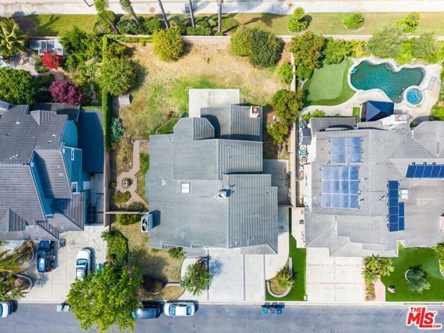 6811 Hitchingpost Circle, Huntington Beach, CA 92648