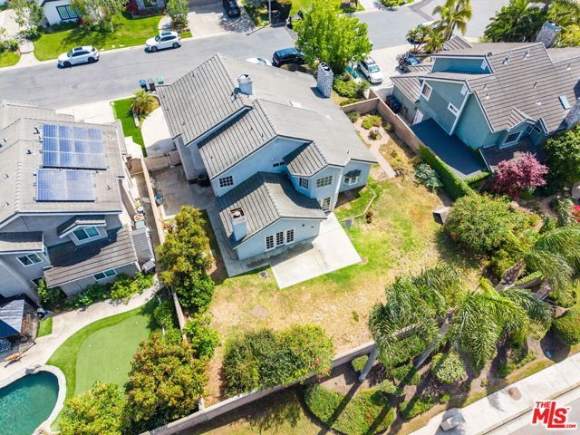 6811 Hitchingpost Circle, Huntington Beach, CA 92648