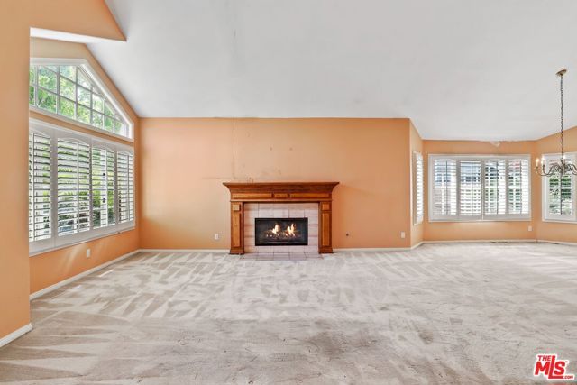 6811 Hitchingpost Circle, Huntington Beach, CA 92648