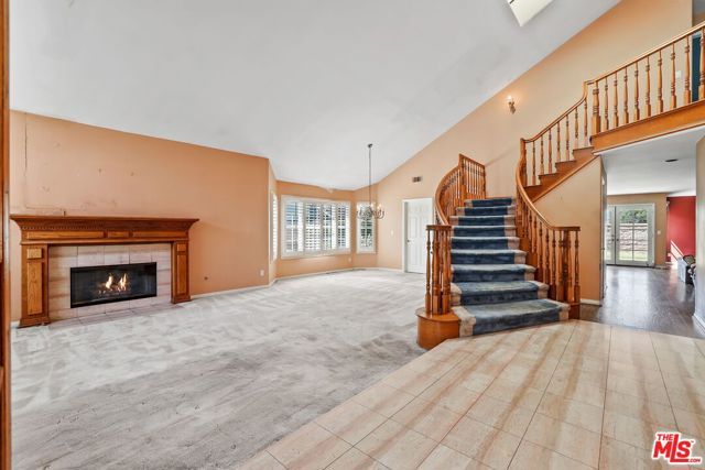 6811 Hitchingpost Circle, Huntington Beach, CA 92648