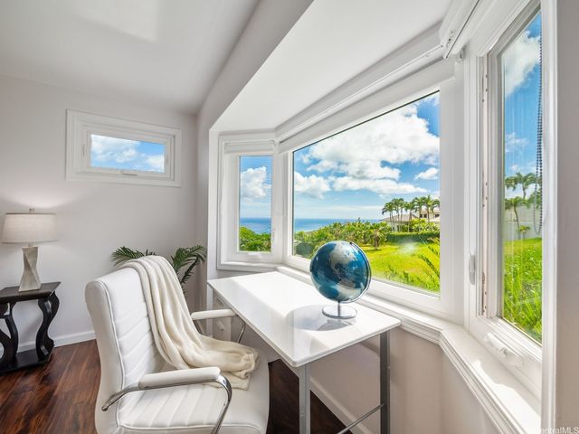 1179 Ikena Circle, Honolulu, HI 96821