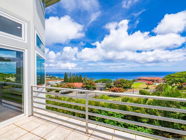 1179 Ikena Circle, Honolulu, HI 96821