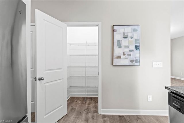 227 Hawks Nest Circle, Clemmons, NC 27012