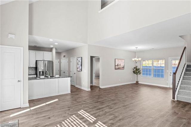 227 Hawks Nest Circle, Clemmons, NC 27012