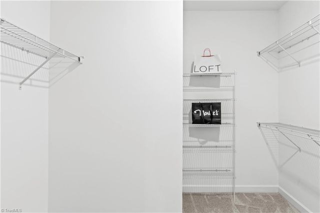 227 Hawks Nest Circle, Clemmons, NC 27012