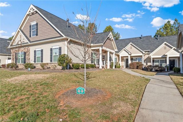 227 Hawks Nest Circle, Clemmons, NC 27012