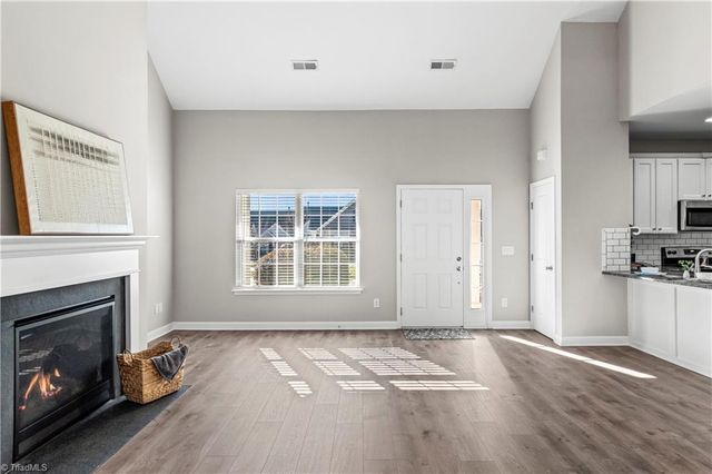 227 Hawks Nest Circle, Clemmons, NC 27012