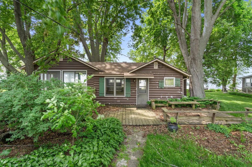 N10844 Artesia Beach ROAD, Malone, WI 53049