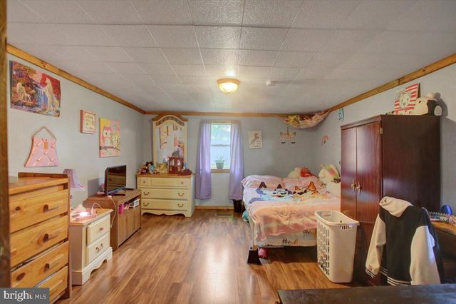 134 BRITTON RD, Shippensburg, PA 17257
