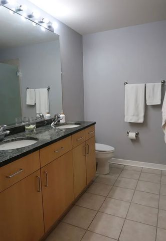 1910 S State Street 211, Chicago, IL 60616