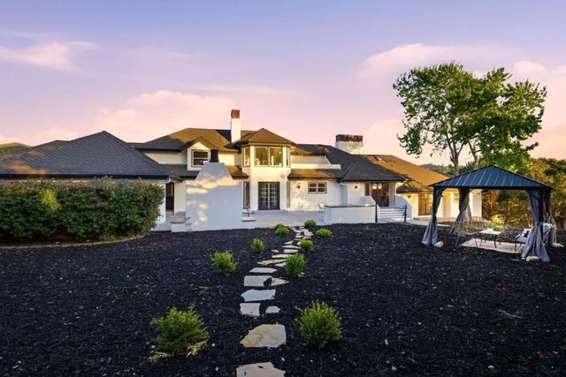 9505 York Road, Monterey, CA 93940