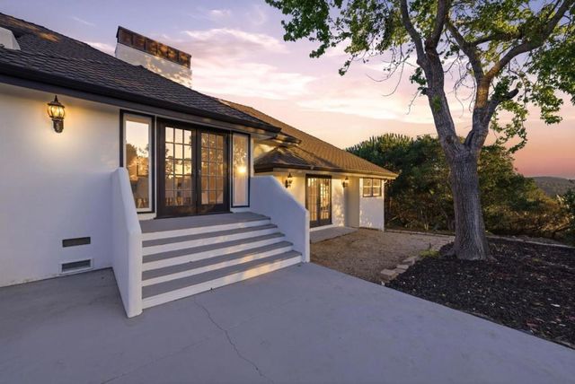 9505 York Road, Monterey, CA 93940