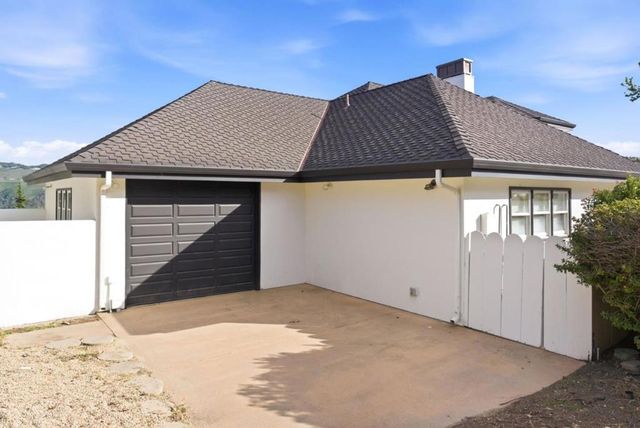 9505 York Road, Monterey, CA 93940