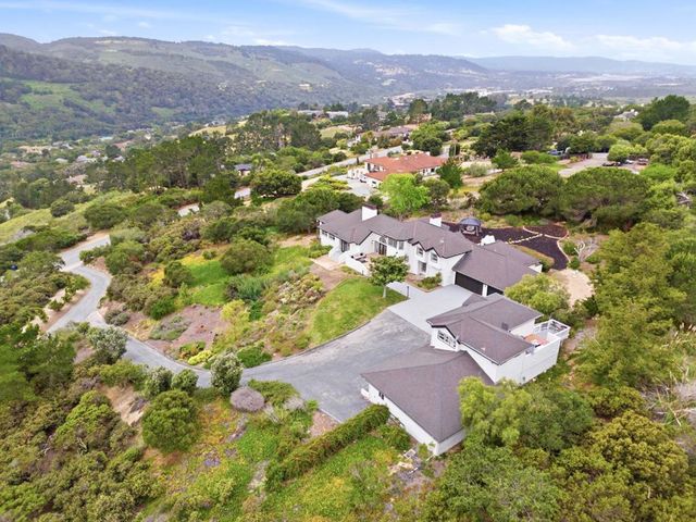 9505 York Road, Monterey, CA 93940