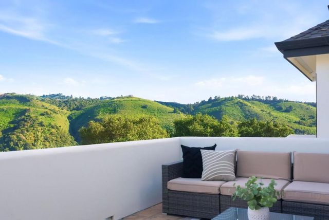 9505 York Road, Monterey, CA 93940
