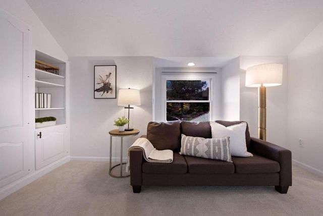 9505 York Road, Monterey, CA 93940