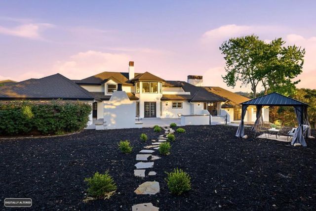 9505 York Road, Monterey, CA 93940