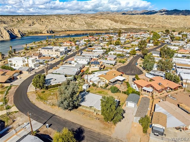 2389 Castle Rock Circle, Bullhead City, AZ 86442