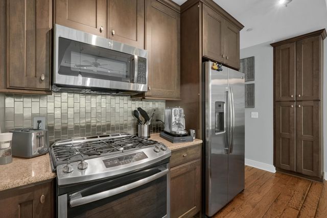 94 N 6th Street, Columbus, OH 43215