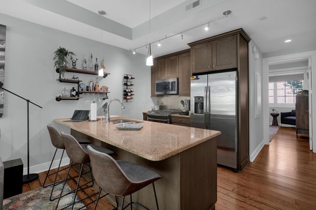 94 N 6th Street, Columbus, OH 43215