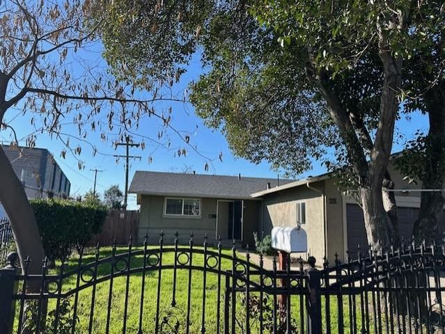 213 Rendon Avenue, Stockton, CA 95205