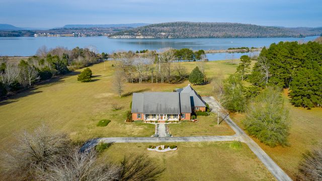 8121 Highway 156, South Pittsburg, TN 37380