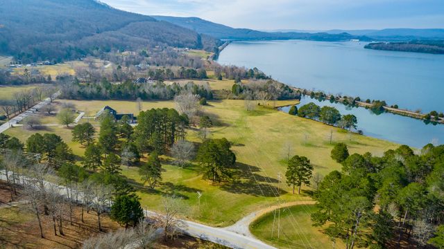 8121 Highway 156, South Pittsburg, TN 37380