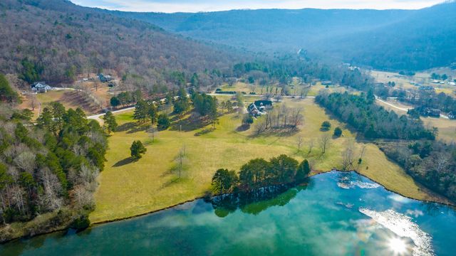 8121 Highway 156, South Pittsburg, TN 37380