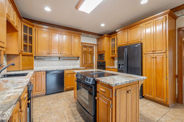 8121 Highway 156, South Pittsburg, TN 37380