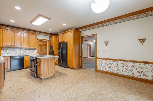 8121 Highway 156, South Pittsburg, TN 37380