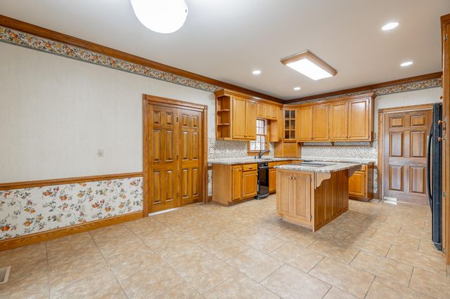 8121 Highway 156, South Pittsburg, TN 37380