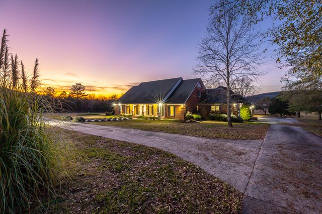 8121 Highway 156, South Pittsburg, TN 37380