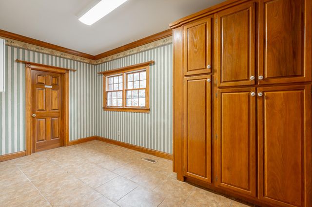 8121 Highway 156, South Pittsburg, TN 37380