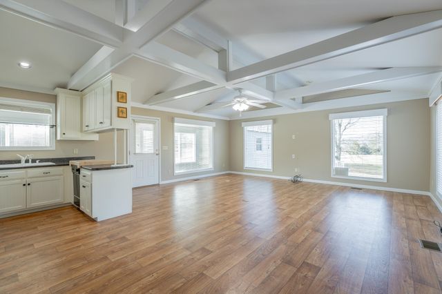 8121 Highway 156, South Pittsburg, TN 37380