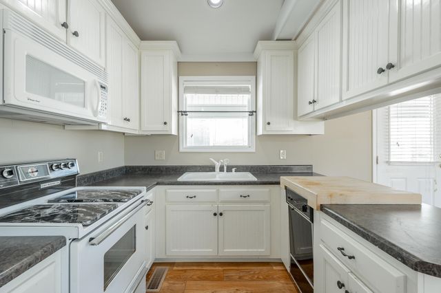 8121 Highway 156, South Pittsburg, TN 37380